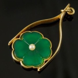 Lucky Charms: Jewelry That Protects and Attracts